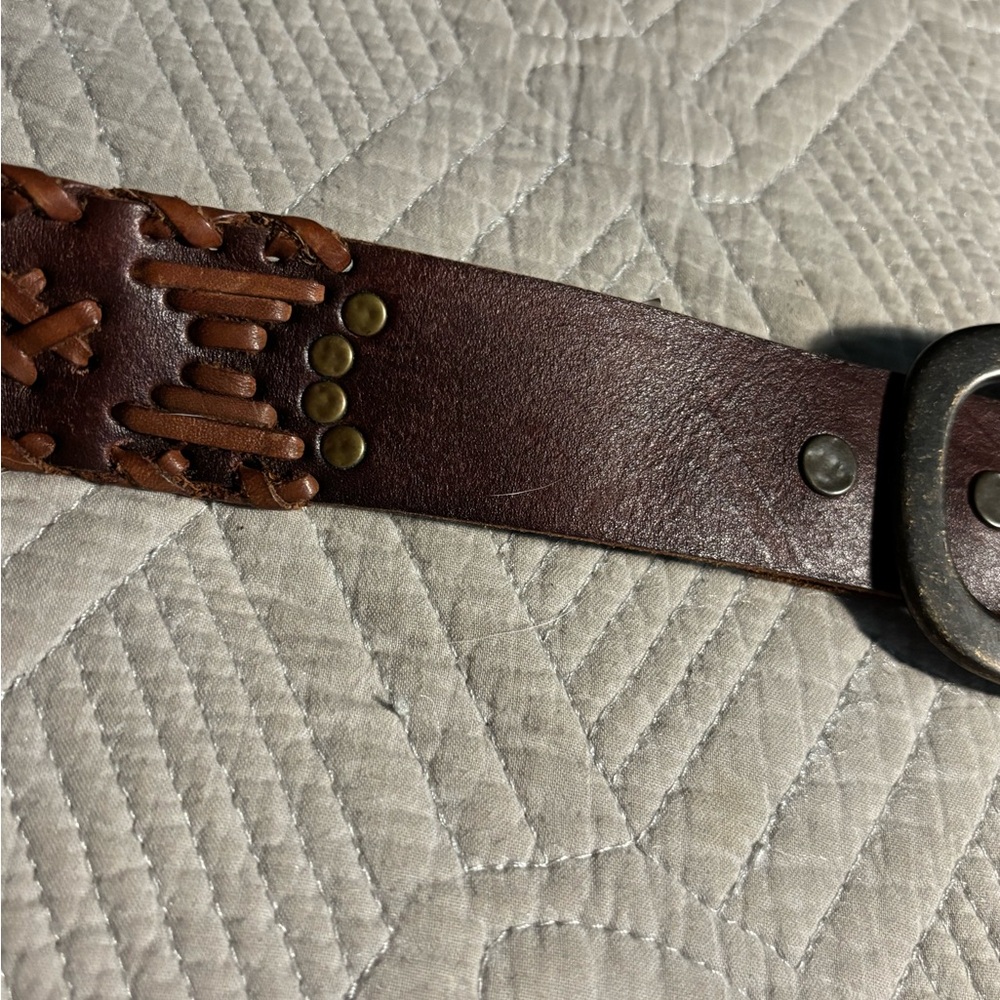 Trafalgar Men’s Leather Belt-34 - Picture 3 of 5